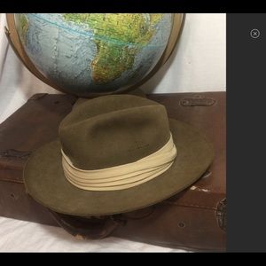 Banana Republic Safari Clothing Company Hat Size 7